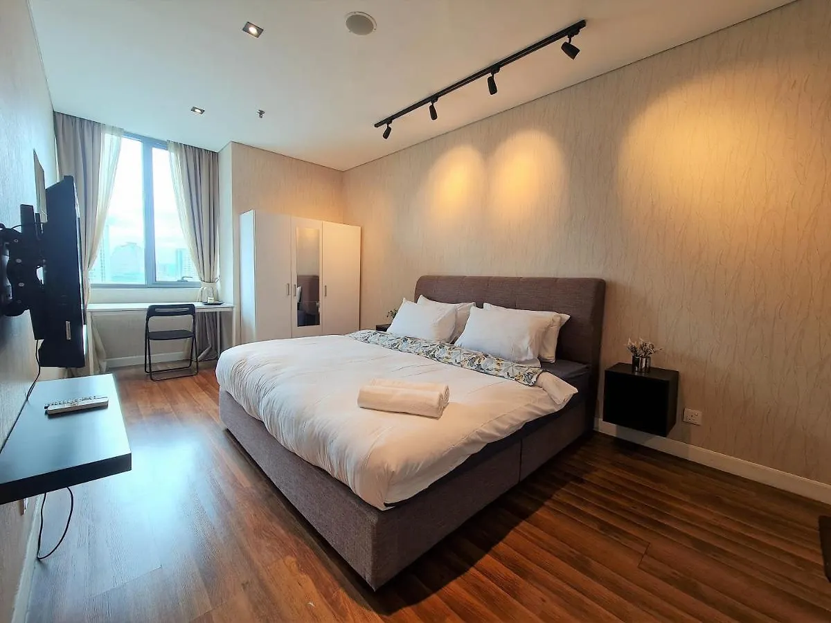 Summer Suites @Bukit Bintang Klcc By Sarah'S Lodge كوالالمبور شقة